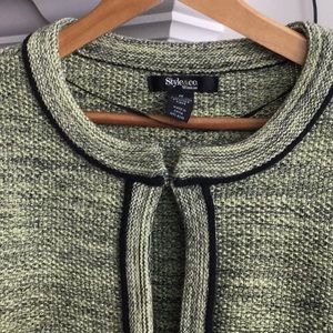 Vintage warm sweater cardigan in light green black trim